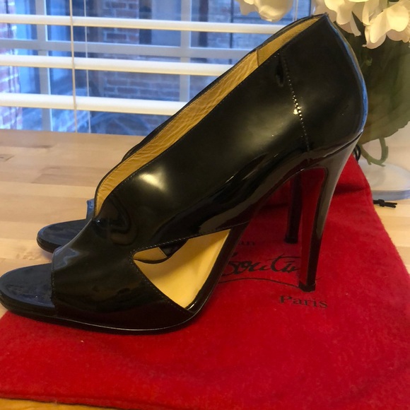 Christian Louboutin Shoes - Christian Louboutin Black Patent Leather Heels